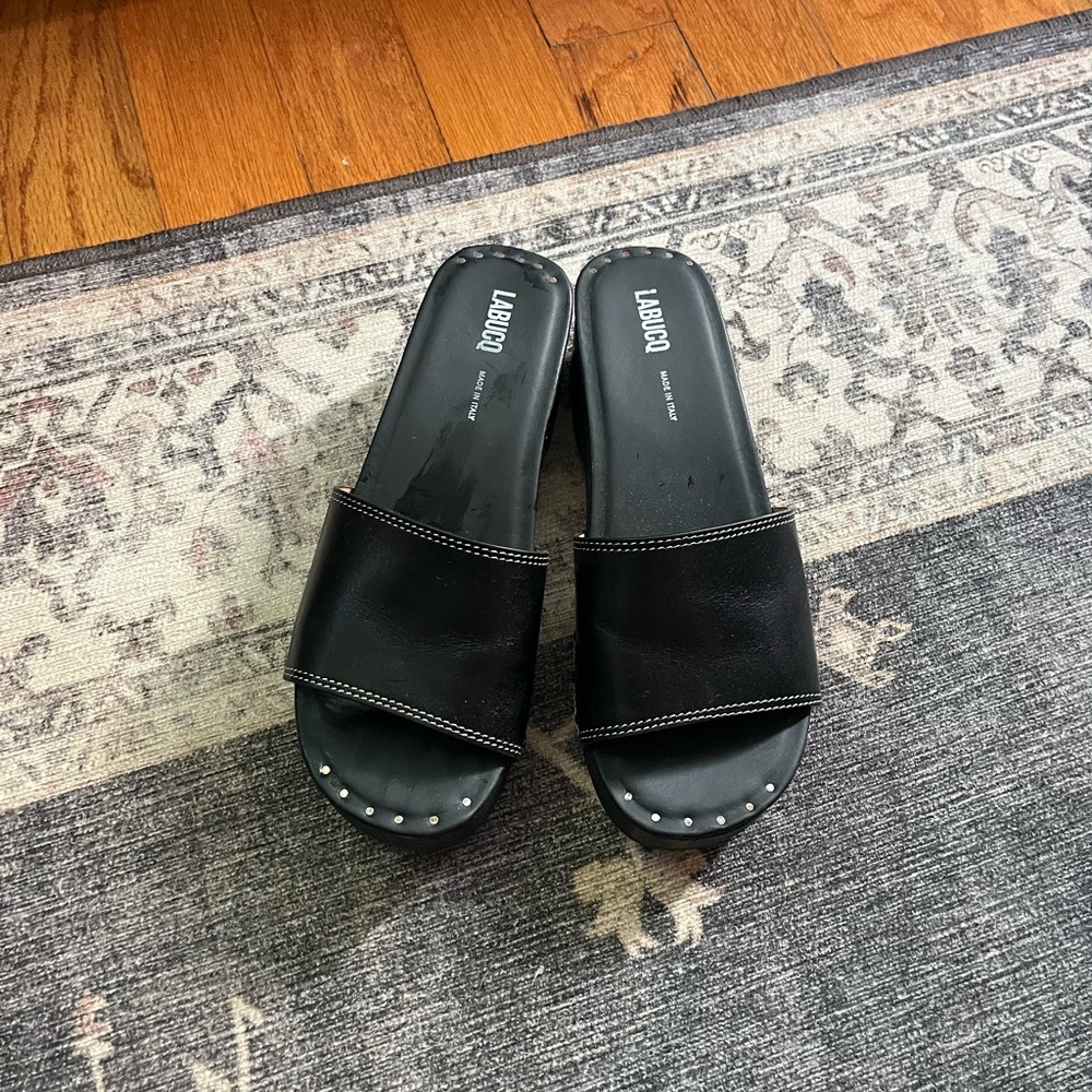 Black Labucq Nona Clogs - Picture 2 of 4